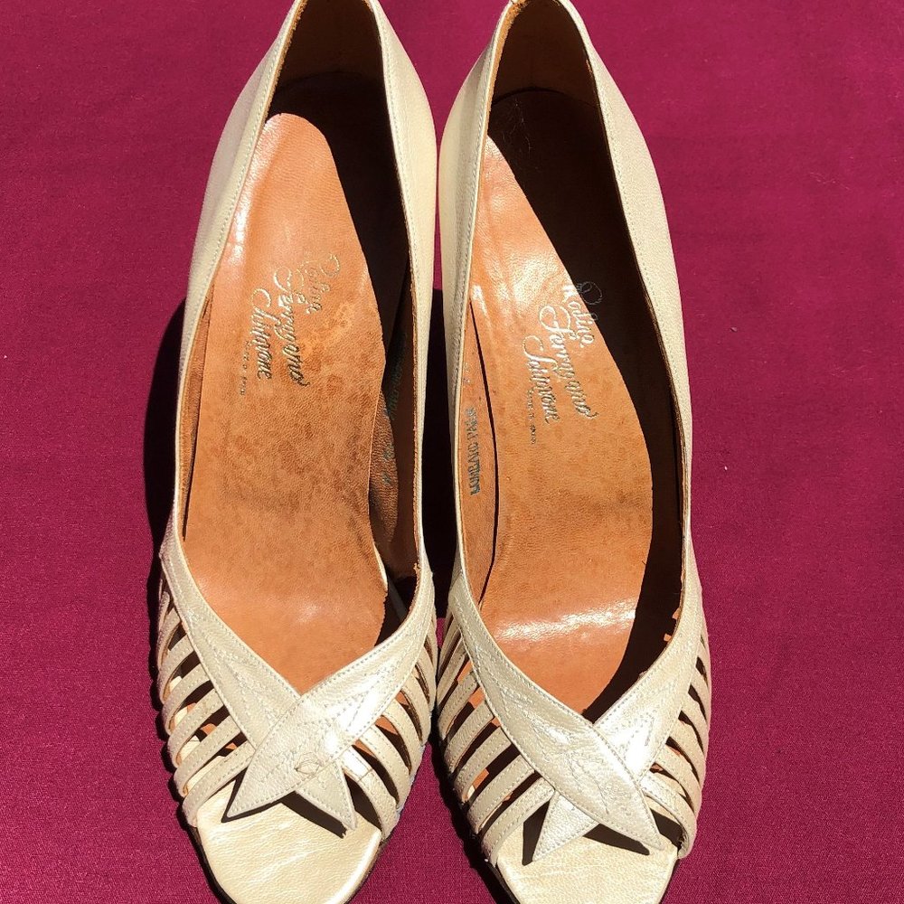 Vintage Rosina Ferragamo Schiavone Pumps 7.5 N New